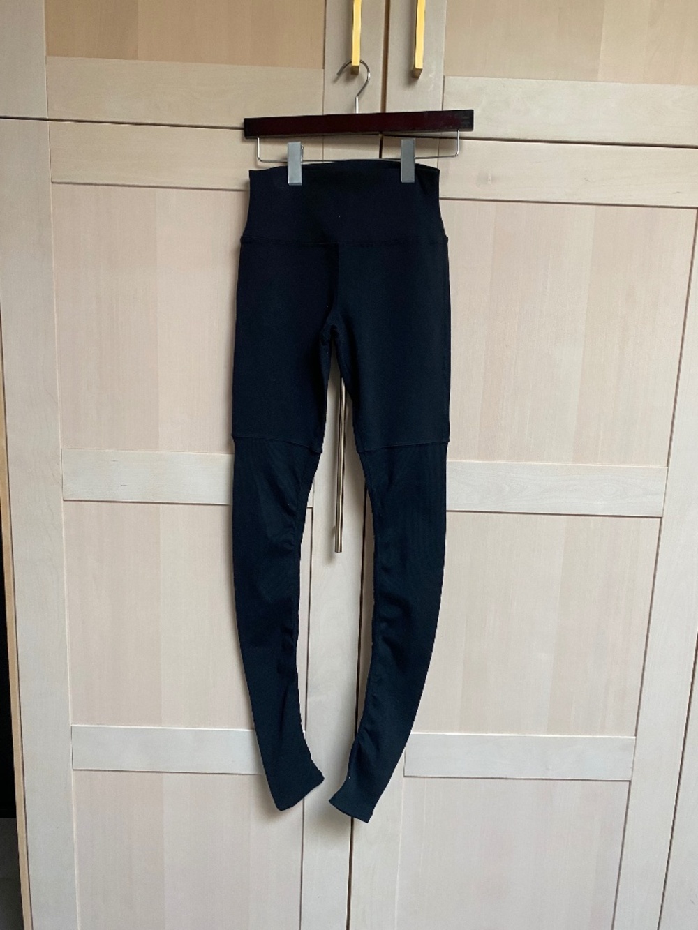 ALO black yoga leggings Size S